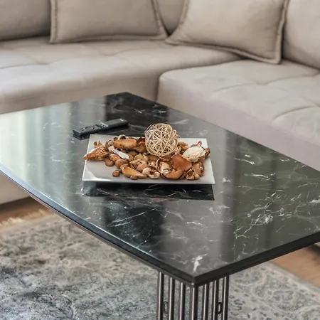 דירה Modern Beachside Oasis *